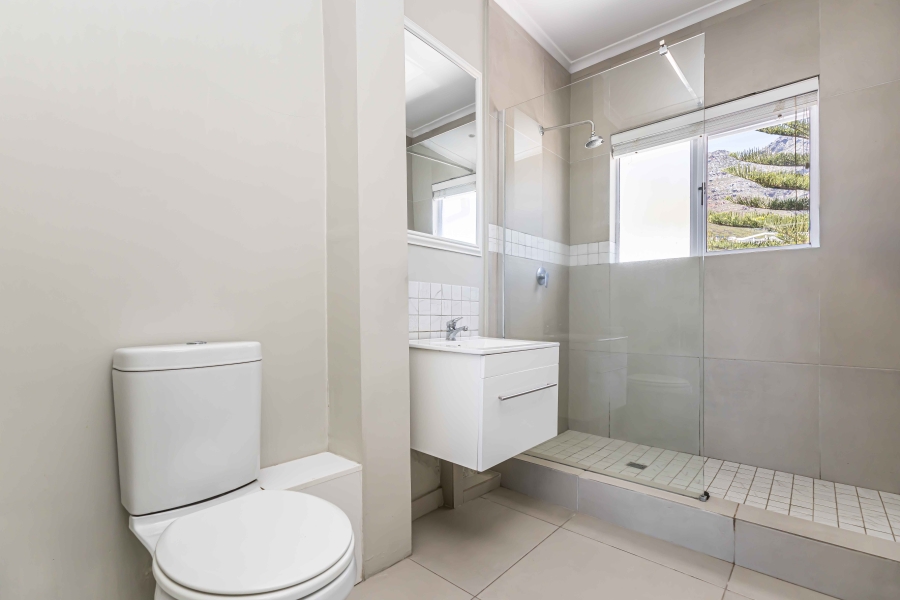 To Let 2 Bedroom Property for Rent in Camps Bay Western Cape